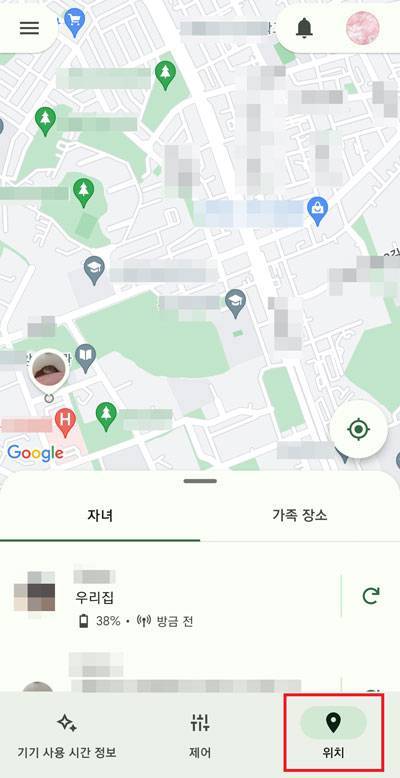 자녀 스마트폰의 위치, 배터리 잔량까지 실시간으로 확인이 가능 / 출처=IT동아