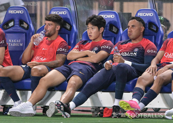 이강인(가운데, PSG). 서형권 기자