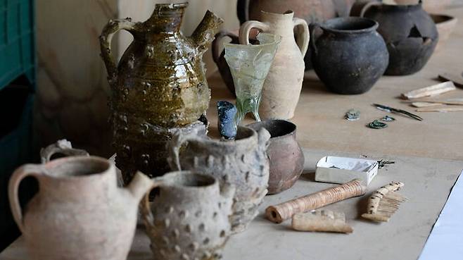 네로 황제 극장터에서 출토된 각종 유물