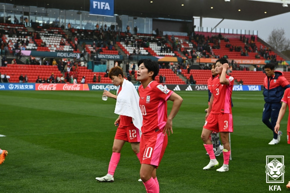 지소연이 경기를 마치고 아쉬움을 드러내고 있다. [사진=대한축구협회(KFA)]