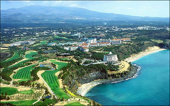 Jungmun Tourist Complex in Seogwipo City, Jeju Island. [Courtesy of Jeju]