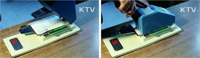 과거 먹지 전표를 문지르는 일을 편하게 해주기 위해 만들어졌던 신용카드 각인기.  KTV캡처