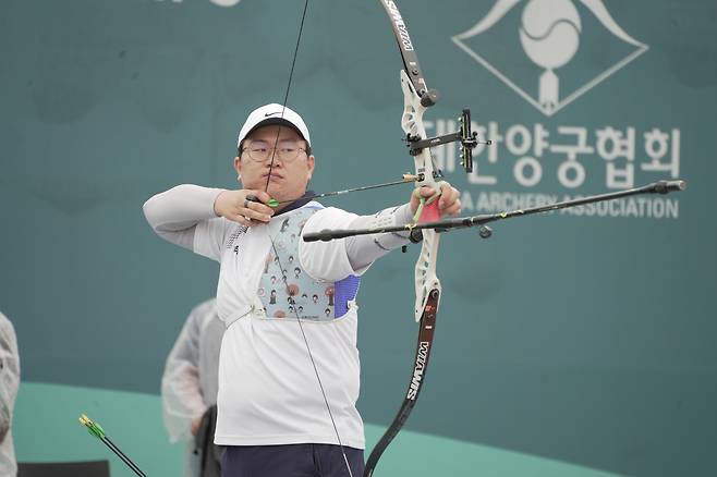 세계대학경기대회 양궁 리커브에서 2관왕에 오른 서민기. (대한양궁협회 제공)