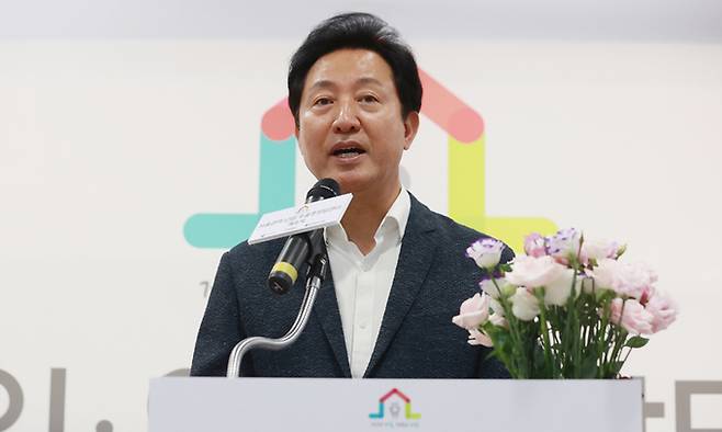 오세훈 서울시장이 7월 31일 서울 송파구 가든파이브에서 열린 서울권역 난임·우울증 상담센터 개소식에서 인사말을 하고 있다. 연합뉴스
