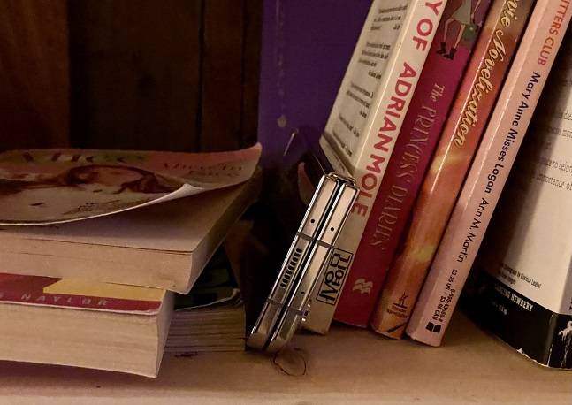 갤럭시Z폴드5는 플렉스 힌지가 도입되며 화면이 완전히 평평하게 붙었다./사진=백유진 기자 byj@