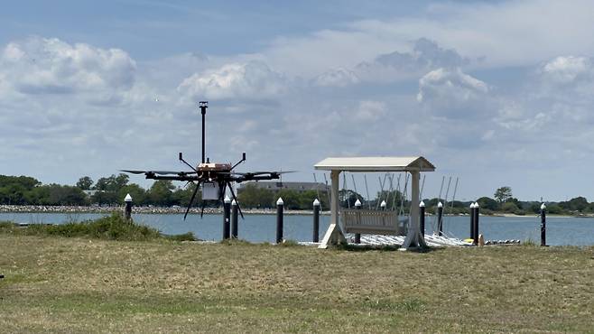지난해 미국 버지니아 햄프턴에서 '비-윈디' 프로젝트를 수행 중인 파블로항공 드론 /사진제공=파블로항공