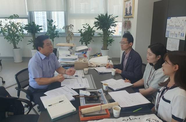 ▲김호겸 의원 '학교급식 조리종사자 관련 정담회. ⓒ경기도의회