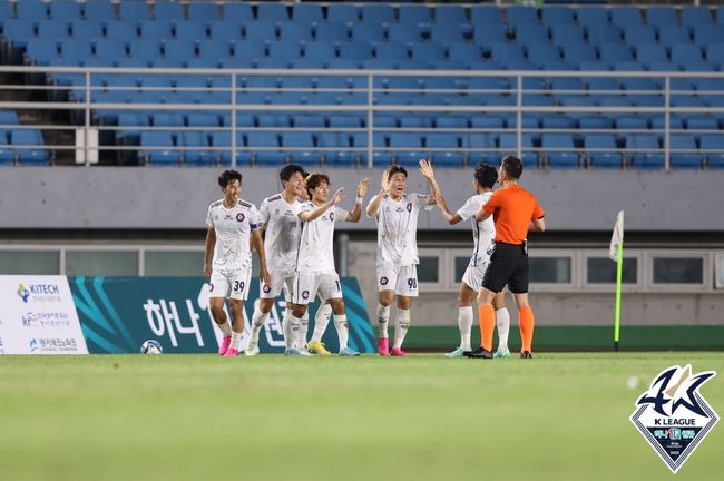 [사진] 득점 후 기뻐하는 양지훈 / 한국프로축구연맹 제공.