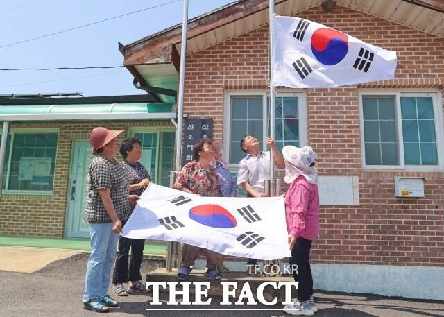 제78주년 광복절을 맞아 땅끝 해남의 곳곳이 나라사랑 태극기 물결로 일렁이고 있다./해남군