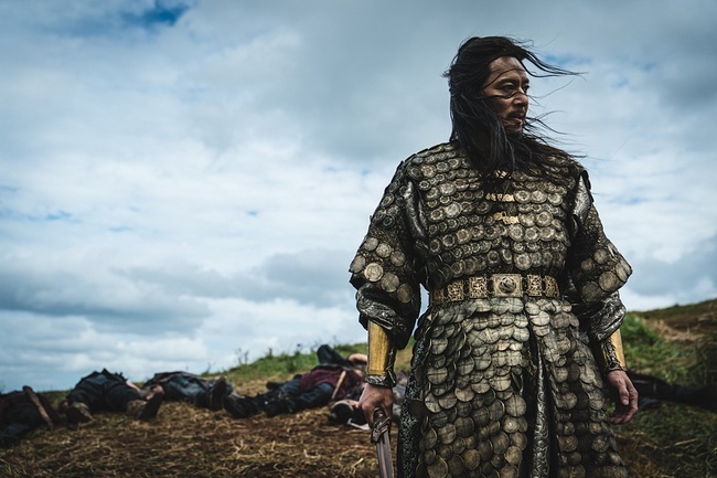 Arthdal Chronicles: The Sword of Aramoon Jang Dong-guns character steal has been revealedArthdal Chronicles, which will be broadcasted on September 9th, will be released on September 9th. Arthdal Chronicles: The Sword of Aramun (Written by Kim Young-hyun, Park Sang-yeon / Directed by Kim Sang-yeon / Production Dragoon / Production Studio Dragon, KPJ) is a new name for Arthdal Chronicles Season 2, It is a myth of Arthdal, written by a sword master, Tagon! A drama depicting the fateful story of Taealha.8 years after the Arthdal Chronicles.The released photo captures the majestic charisma of Arthdals first king, Tagon! Now the aura of the absolute ruler, which no one can stand in his way and refute, fills the angle.In the Arthdal Chronicles: The Sword of Aramoon, Tagon! is the Lord of Arthdal that everyone adores.It is kind to my people and the common people, but it is horribly scary and cruel to the enemy. It will show the mature Tagon!Its been a long time, Tagon!Jang Dong-gun, who came back to the station, was very curious about the story behind the  ⁇ Arthdal Chronicles, and said that he was glad to be able to meet again with the Arthdal Chronicles: The Sword of Aramoon.In addition, Tagon!, the first part of the book, showed a strong and irresistible appearance to gain ambition and desire. This time, I tried to express the anxiety and sensitivity of the power who has everything.