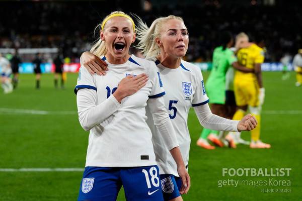 클로이 켈리(왼쪽), 알렉스 그린우드(이상 잉글랜드). 게티이미지코리아