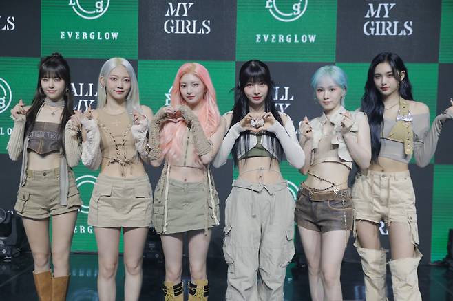 Everglow holds a press conference for its fourth single "All My Girls" in Seoul on Friday. (Yue Hwa Entertainment)