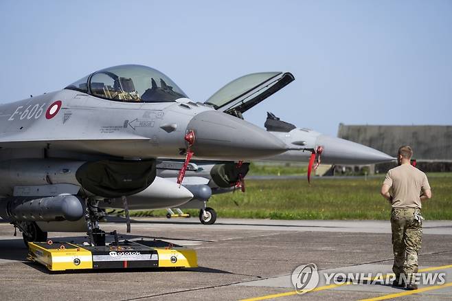 덴마크 소유 F-16 [AP 연합뉴스 자료사진. 재판매 및 DB 금지]