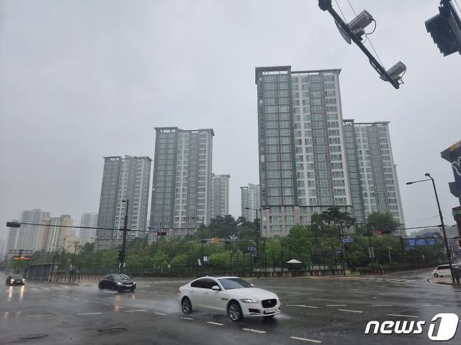 고양 덕양구 삼송동의 한 아파트 모습. 2023.8.23/뉴스1 ⓒ News1 박기현 기자