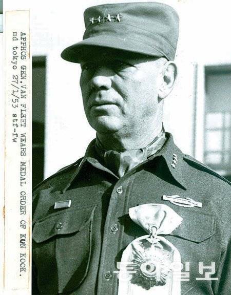 밴플리트 사령관