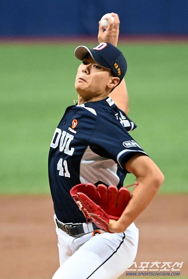 2023 KBO 리그 두산 베어스와 키움 히어로즈의 경기가 24일 고척스카이돔에서 열렸다. 두산 선발투수 김동주가 역투하고 있다. 고척=허상욱 기자wook@sportschosun.com/2023.08.24/