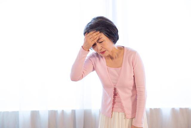 저혈압은 빈혈처럼 혈액이 모자라 생긴다고 여기는 등 잘못된 인식을 가진 사람이 적지 않다. 게티이미지뱅크