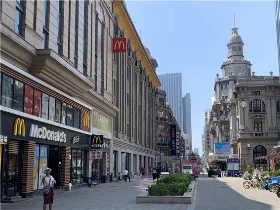 톈진 시내엔 이런 서양식 건물들을 흔히 볼 수 있다. 19세기 열강이 앞다퉈 중국 대륙을 집어삼키러 온 흔적이다. / 사진 = MBN 촬영