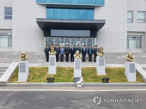 육사 교내 설치된 독립전쟁 영웅 5인의 흉상 [연합뉴스 자료사진]