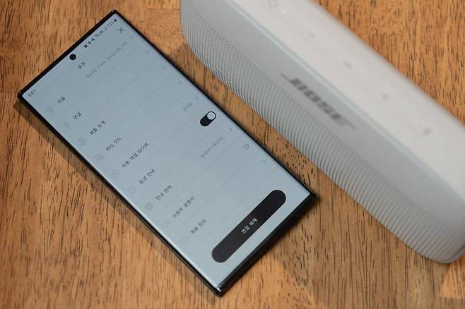 글로벌 기업 제품일수록 앱이 잘 갖춰져있는 편이다. 사진상 앱은 보스 커넥트 앱 / 출처=IT동아