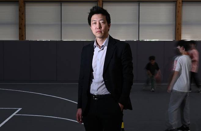 Park Chung-whan, a professor at Hongik University College of Architecture and Urban Planning and a principal at Simplex Architecture (Im Se-jun/The Korea Herald)