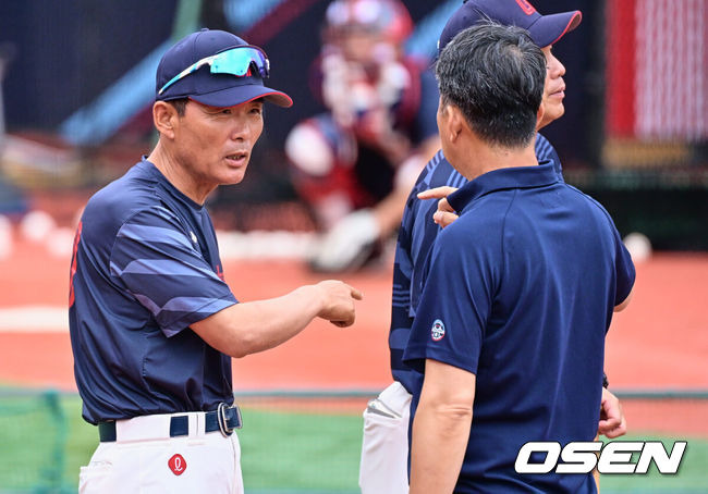 [OSEN=이석우 기자] 롯데 이종운 감독대행. 2023.06.27 / foto0307@osen.co.kr