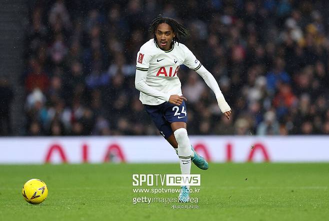 ▲&nbsp;제드 스펜스가 토트넘을 떠날 전망이다.
