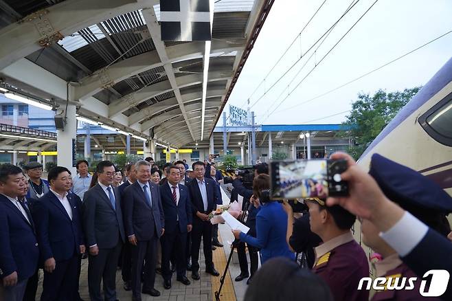 1일 오전 6시 46분 서울 수서행 전라선 SRT 첫 열차가 여수엑스포역에서 첫 출발했다(김회재 의원실 제공)2023.9.1/뉴스1