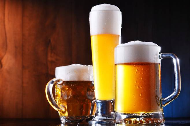 맥주가 유산균에 비견될 만큼 장 건강을 도울 수 있는 것으로 나타났다. 맥주에는 장에 유익한 혼합물이 풍부해 장 건강을 증진시킬 수 있으며 면역력 향상에도 효과가 있다는 결과다. [사진=게티이미지뱅크]