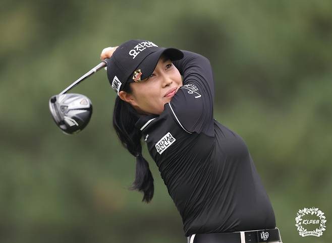 KLPGA 투어 KG 레이디스 오픈 최종 라운드 서연정의 경기 모습. /사진= KLPGA