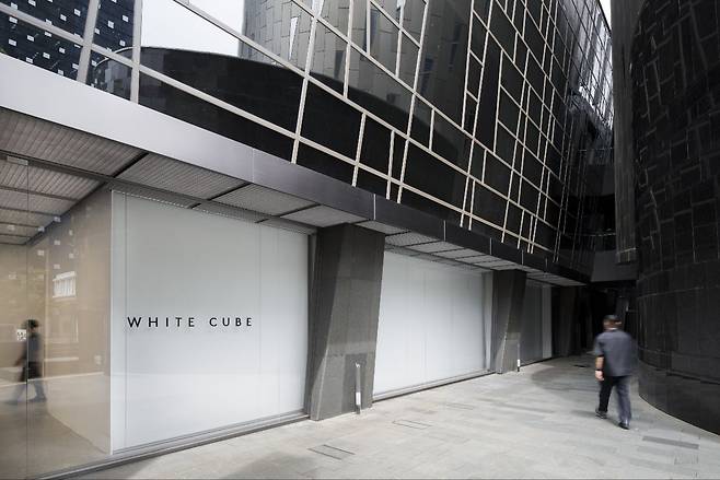 서울 강남 도산대로 호림아트센터 1층에 문을 연 화이트큐브 서울 외관. © the artist. Photo © White Cube (Theo Christelis)