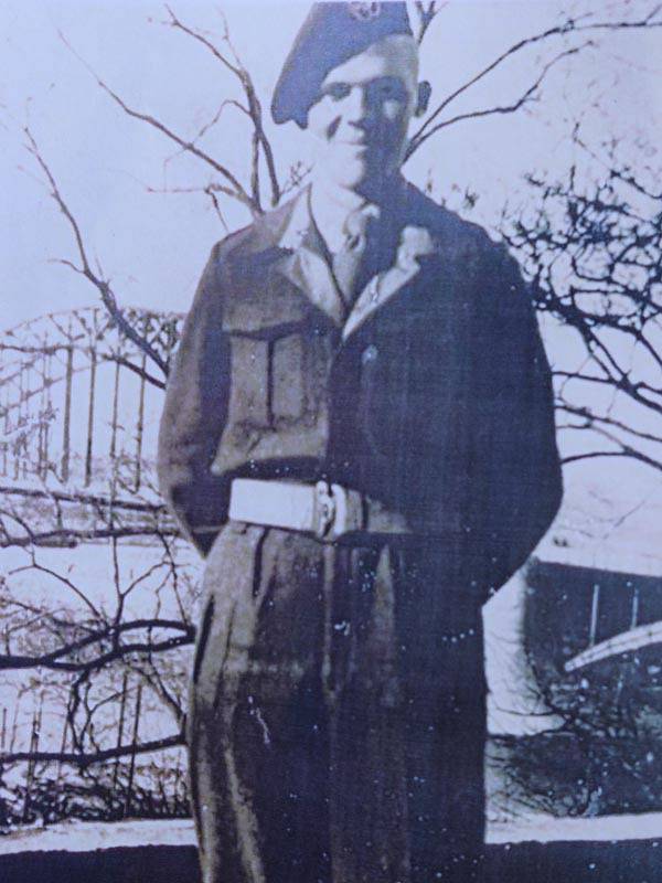 군복을 입은 헨드릭 루트거 라드스타트. 리아 라드스타트 씨 제공