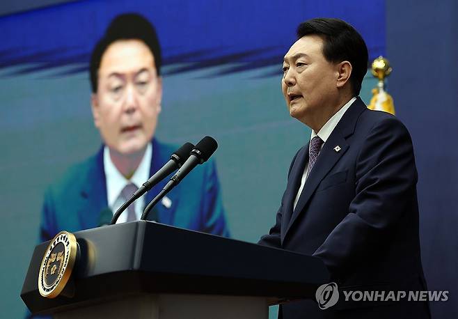 축사하는 윤석열 대통령 (서울=연합뉴스) 임헌정 기자 = 윤석열 대통령이 지난 1일 서울 서초구 국립외교원에서 열린 국립외교원 60주년 기념식에서 축사를 하고 있다. 2023.9.1 kane@yna.co.kr