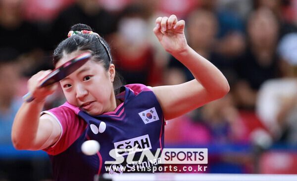 4일 오전 강원도 평창돔경기장에서 열린 '제26회 국제탁구연맹(ITTF)-아시아탁구연합(ATTU) 평창아시아탁구선수권대회' 여자 단체전 8강전에 출전한 한국 여자 탁구 대표팀은 태국을 상대로 세트 3대0(3-0 3-2 0-0)으로 꺾고 4강전에 진출했다. 사진(평창)┃강명호 기자