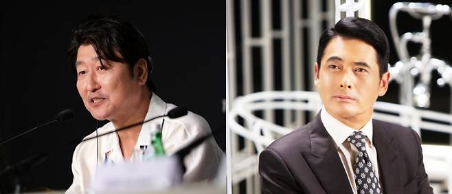 올해의 호스트 송강호와 올해의 아시아영화인상 수상자 저우룬파
