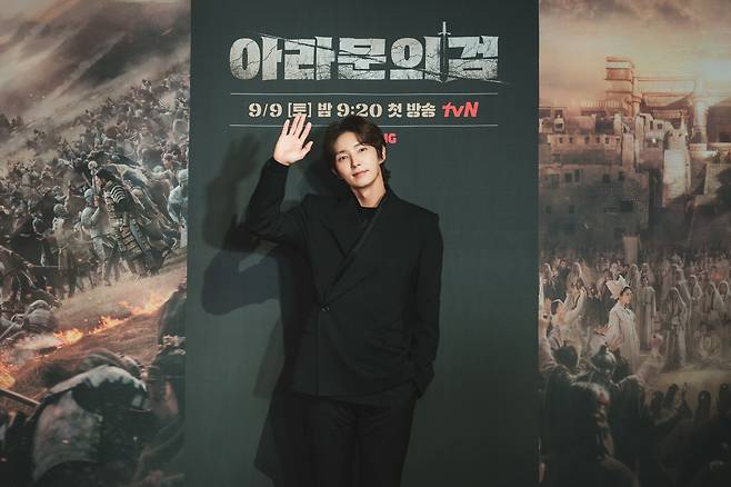 '아라문의 검'을 이끄는 새로운 주역 이준기. 사진제공=tvN