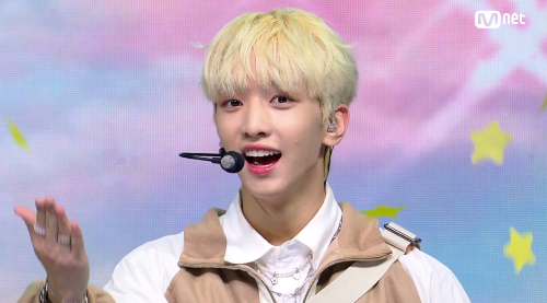 라이즈가  칼군무와 풋풋한 매력을 발산했다.사진=엠넷 ‘엠카운트다운’ 방송캡처