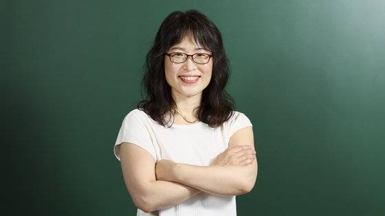 서안정 작가는 "독서는 눈과 귀가 아니라 온몸으로 해야 한다"며 "책 속 '활자'를 '현실'로 만드는 게 중요하다"고 말했다. 김현동 기자