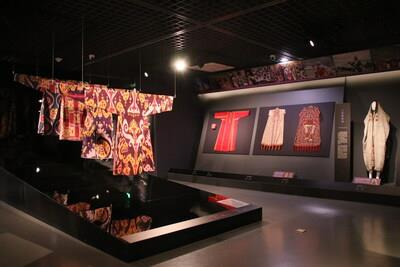 "Colorful Asia: Asian Costumes Exhibition" gallery