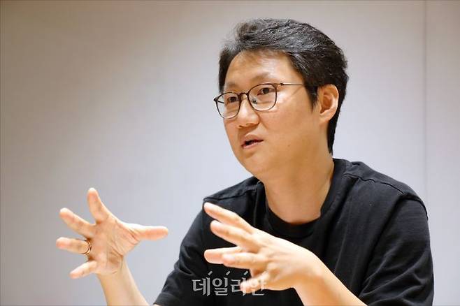 김명신 LG AI연구원 정책수석이 5일 오후 서울 강서구 마곡 LG AI 연구원에서 데일리안과 인터뷰를 하고 있다. ⓒ데일리안 홍금표 기자