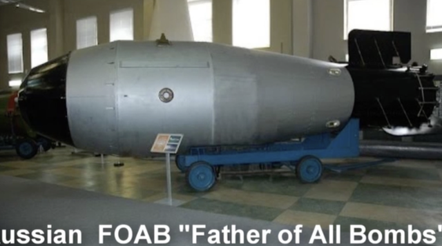 현존 최강의 재래식 폭탄으로 꼽히는 러시아의 화력 증강형 항공 열압력폭탄(ATBIP), 일명 '모든 폭탄의 아버지(FOAB)'. 유튜브 화면 캡처
