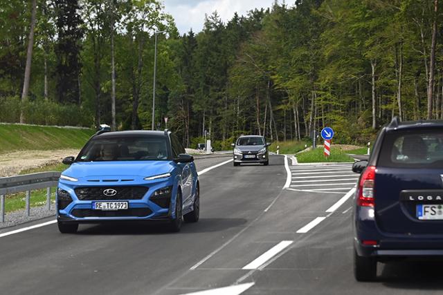 이제 유럽의 도로에서 국내 브랜드의 차량을 만나는 건 어려운 일이 아니다.