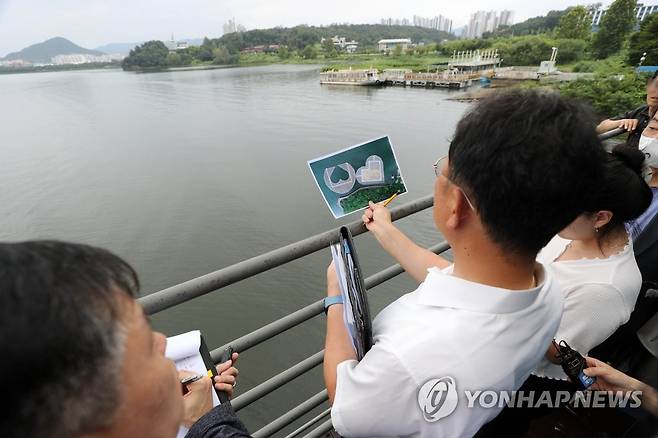 춘천 의암호 참사 현장검증 나선 춘천지법 [연합뉴스 자료사진]