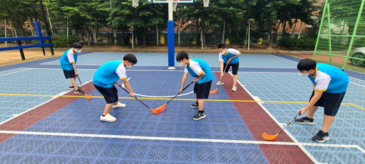 인천논현중학교 학생들이 체육복을 입고 체육활동을 하고 있다. 시교육청 제공