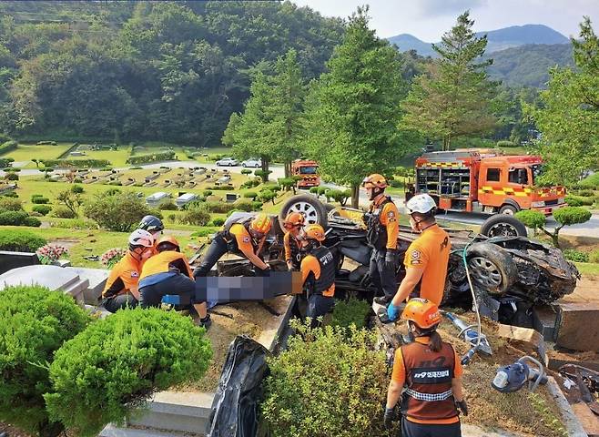 공원묘지 추락 사고 현장. /사진=연합뉴스