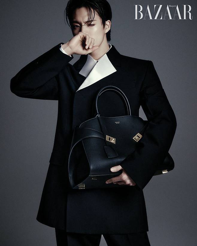 제노. 하퍼스 바자 제공