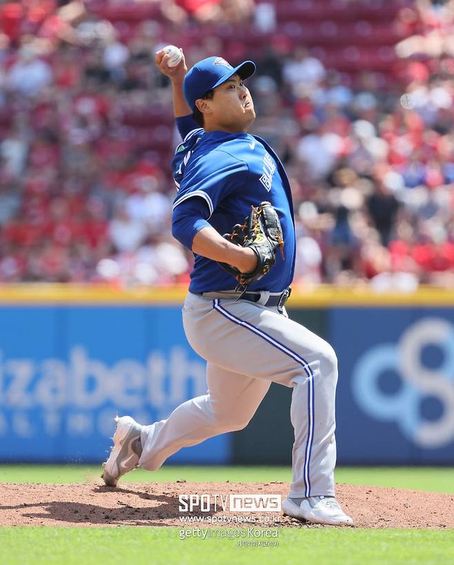 ▲ 류현진의 커브는 올 시즌 체인지업 이상의 구종 가치를 뽐내며 맹위를 떨치고 있다