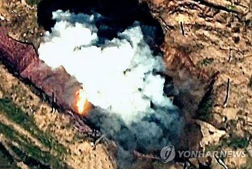 아제르바이잔 국방부가 공개한 나고르노-카라바흐 포격 사진 (바쿠[아제르바이잔] AFP=연합뉴스) 아제르바이잔 국방부는 19일(현지시간) 아제르바이잔-아르메니아 분쟁 지역인 나고르노-카라바흐에 포격한 사진을 공개했다. photo@yna.co.kr 2023.9.19
