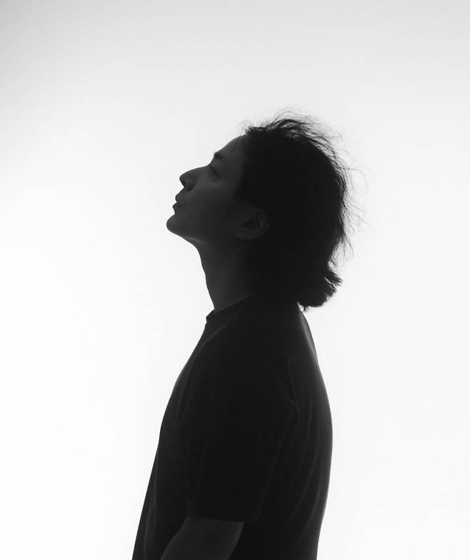 (사진=아더사이드)