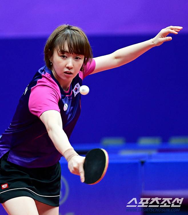 22일 중국 항저우 궁수체육관에서 열린 여자탁구 단체전 조별리그 2차전 대한민국과 태국 경기. 태국을 상대로 경기를 펼치고 있는 서효원. 항저우(중국)=송정헌 기자songs@sportschosun.com/2023.09.22/